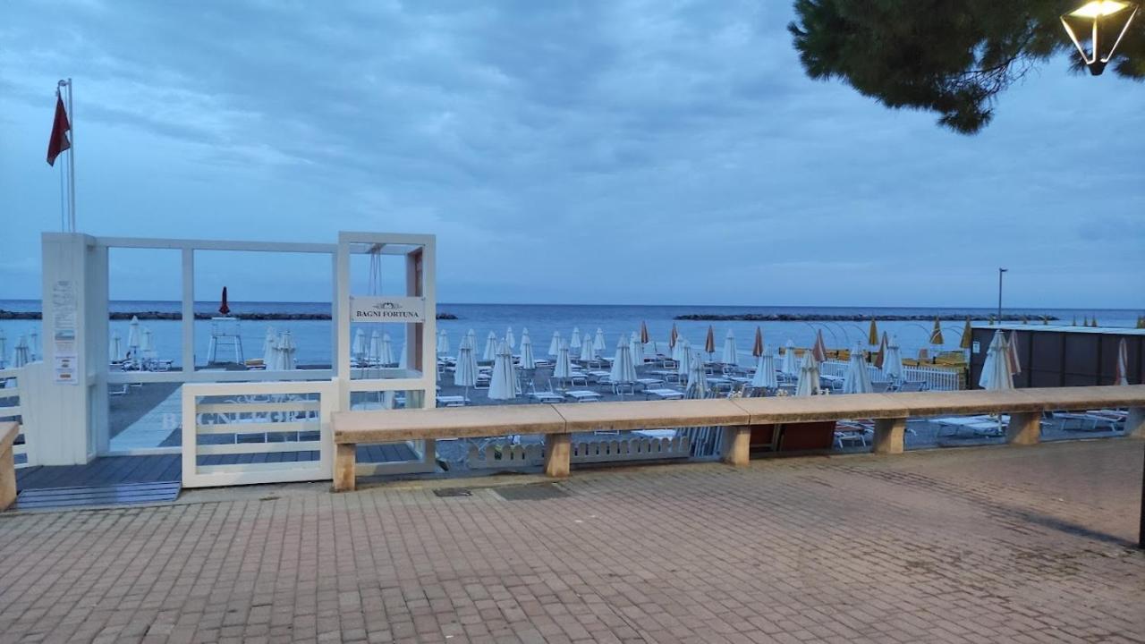 Hotel Fortuna San Bartolomeo Al Mare Εξωτερικό φωτογραφία
