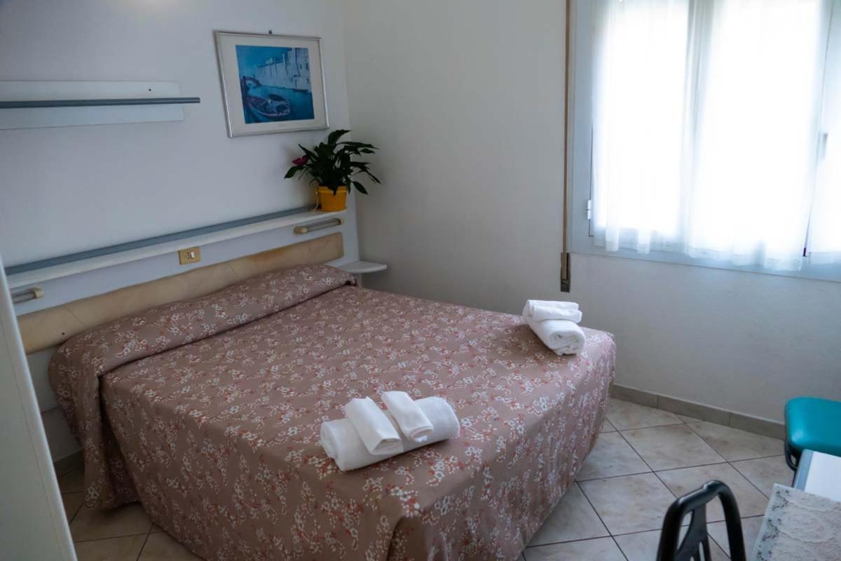 Hotel Fortuna San Bartolomeo Al Mare Εξωτερικό φωτογραφία